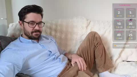 Snapshot of britishpoet chatting on 05-15-26, 01:29 Callum online show from 05-15-26, 01:29