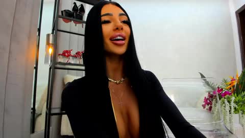 britney_charm online show from 04-18-26, 07:34