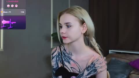 Britney online show from 02-27-25, 12:21