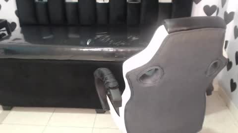 Britney  online show from 01-10-25, 09:55