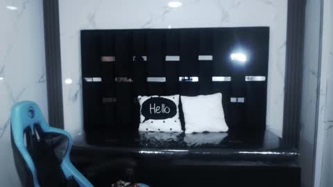 Britney  online show from 09-26-25, 02:48