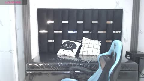 Britney  online show from 02-06-26, 03:00