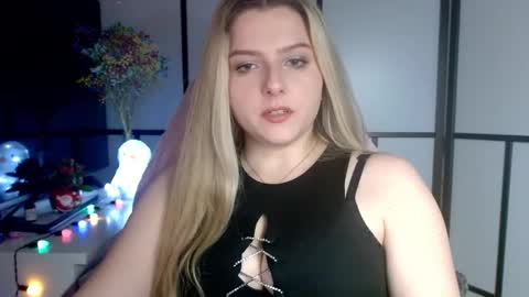 BritneyGlow online show from 12-17-24, 04:43