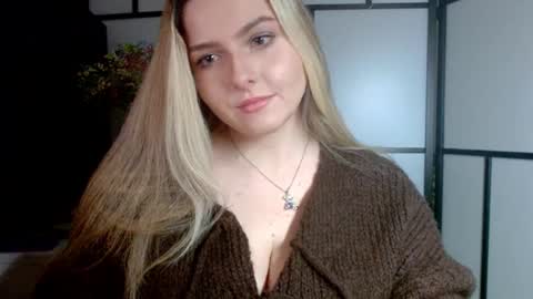 BritneyGlow online show from 01-15-25, 06:51