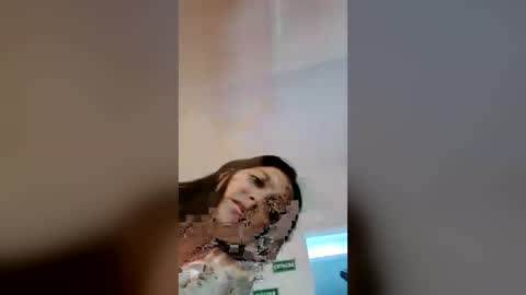 Snapshot of britneymebarak25 chatting on 06-29-26, 11:27 britneymebarak25 online show from 06-29-26, 11:27