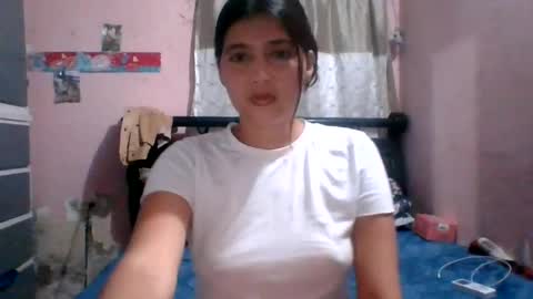 Snapshot of britneymebarak25 chatting on 07-13-26, 01:41 britneymebarak25 online show from 07-13-26, 01:41