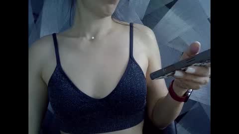 Snapshot of britneyxkittens chatting on 11-20-25, 08:25 BritneyxKittens online show from 11-20-25, 08:25