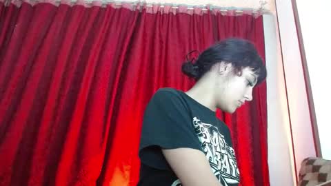 maru miaw   Please help me to reach 100 thumbs up online show from 02-23-25, 01:21