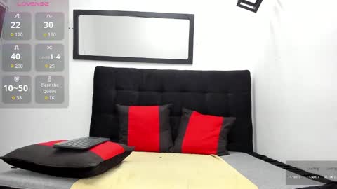 Snapshot of brittany_williams_ chatting on 01-22-25, 03:07 online show from 01-22-25, 03:07