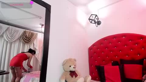 Snapshot of brittany_williams_ chatting on 03-01-25, 12:23 online show from 03-01-25, 12:23