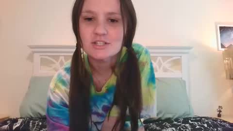 Snapshot of brittbratt24 chatting on 05-04-26, 05:09 Britt online show from 05-04-26, 05:09