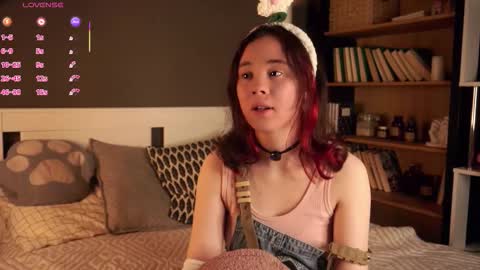 Snapshot of britthe chatting on 11-05-25, 11:10 Lina online show from 11-05-25, 11:10