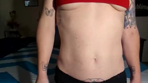 Snapshot of brockdemers1 chatting on 11-19-25, 07:19 brockdemers1 online show from 11-19-25, 07:19