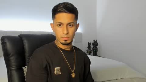 brody_dallas1 online show from 03-03-25, 12:04