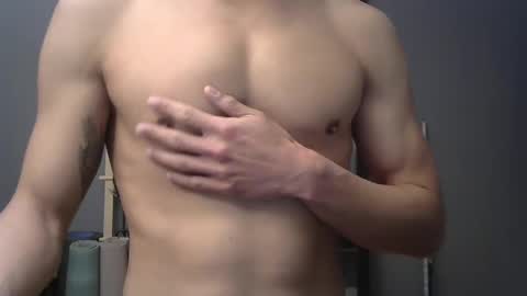 Snapshot of brokelee30 chatting on 12-11-24, 05:21 brokelee30 online show from 12-11-24, 05:21