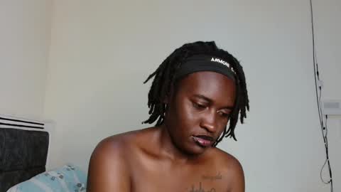 broken_haloo online show from 03-03-26, 06:58