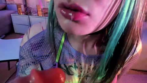     online show from 04-25-26, 02:58