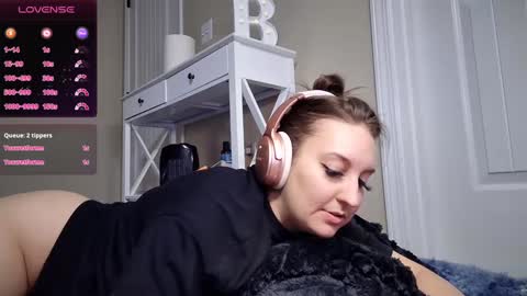 brookebee online show from 01-23-25, 08:15