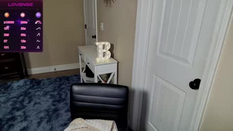 brookebee online show from 02-04-25, 12:40