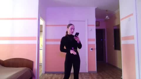 Lina online show from 05-31-26, 08:10