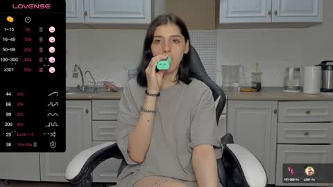 Snapshot of broosnica1 chatting on 12-27-24, 08:24 broosnica1 online show from 12-27-24, 08:24