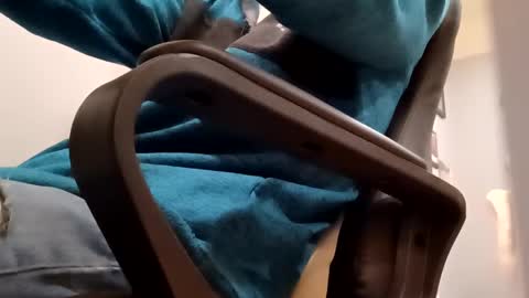 broski2002633810 online show from 02-27-25, 04:53