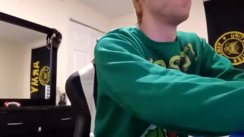 broski2002633810 online show from 11-04-25, 06:12