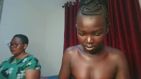 Snapshot of brown_sugar4 chatting on 10-19-25, 05:13 brown_sugar4 online show from 10-19-25, 05:13