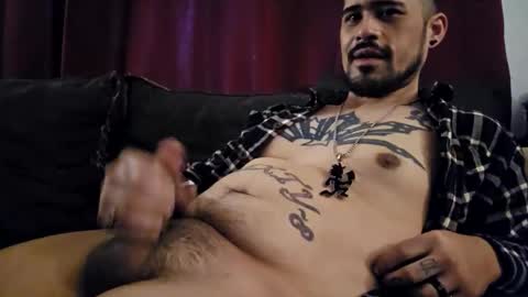 Snapshot of brownboyt chatting on 11-22-25, 01:43 brownboyt online show from 11-22-25, 01:43