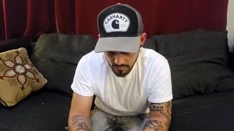 Snapshot of brownboyt chatting on 11-27-25, 07:32 brownboyt online show from 11-27-25, 07:32