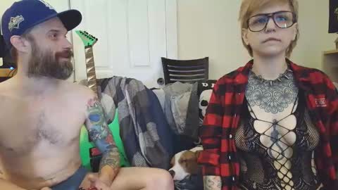 Snapshot of brt37 chatting on 03-05-26, 01:34 Canadiantryoncouple online show from 03-05-26, 01:34