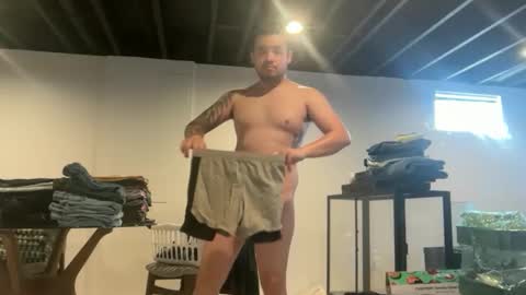 Snapshot of bruce5159 chatting on 02-10-26, 08:35 Bruce online show from 02-10-26, 08:35