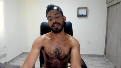 bruce_1111 online show from 05-30-26, 05:21