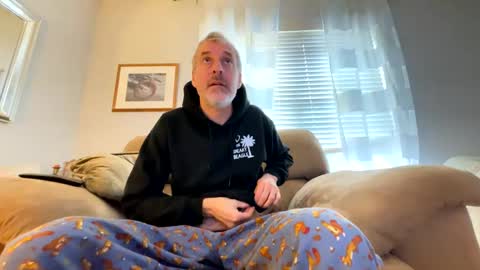 Snapshot of bruce_918 chatting on 02-06-25, 04:36 Bruce online show from 02-06-25, 04:36