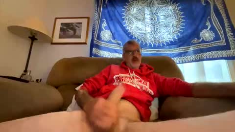 Snapshot of bruce_918 chatting on 09-23-25, 01:03 Bruce online show from 09-23-25, 01:03