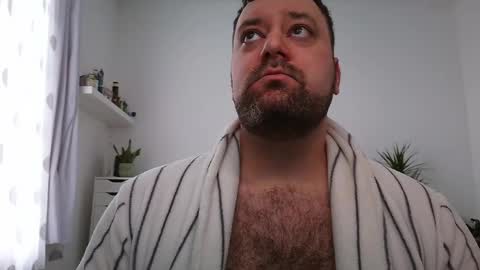 Bruce online show from 04-05-26, 06:54