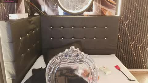 Bruja SCarlata online show from 04-17-26, 01:52