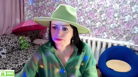 Julia online show from 12-28-24, 09:51