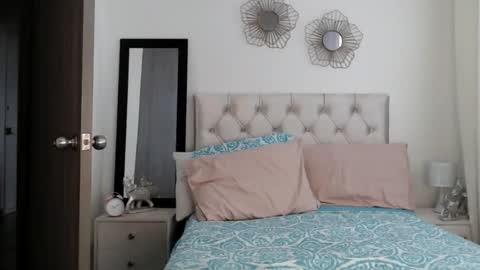 Violetta online show from 02-10-25, 05:41