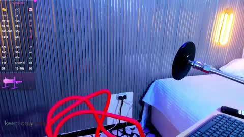 ZOE online show from 05-17-26, 01:07