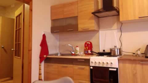 Snapshot of brunettgirl_ chatting on 12-12-24, 06:47 Ellis online show from 12-12-24, 06:47