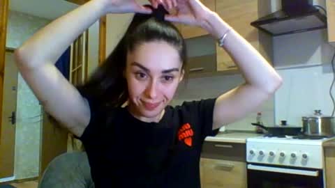 Snapshot of brunettgirl_ chatting on 12-14-24, 05:47 Ellis online show from 12-14-24, 05:47