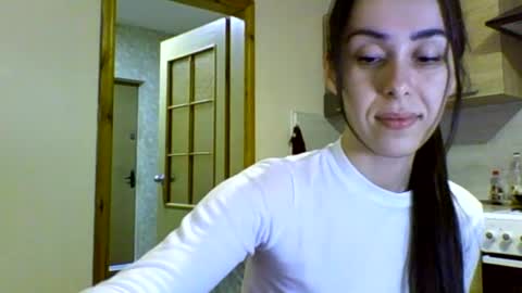 Snapshot of brunettgirl_ chatting on 12-18-24, 04:39 Ellis online show from 12-18-24, 04:39