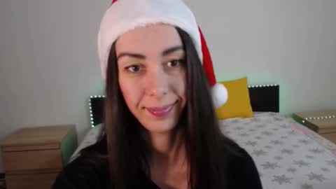 Snapshot of brunettgirl_ chatting on 12-29-24, 09:28 Ellis online show from 12-29-24, 09:28