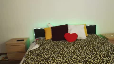 Snapshot of brunettgirl_ chatting on 01-15-25, 08:16 Ellis online show from 01-15-25, 08:16