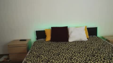 Snapshot of brunettgirl_ chatting on 01-21-25, 06:22 Ellis online show from 01-21-25, 06:22
