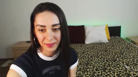 Snapshot of brunettgirl_ chatting on 01-21-25, 09:24 Ellis online show from 01-21-25, 09:24