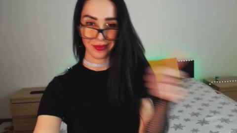 Snapshot of brunettgirl_ chatting on 02-12-25, 05:05 Ellis online show from 02-12-25, 05:05