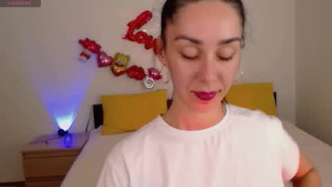Snapshot of brunettgirl_ chatting on 10-16-25, 06:20 Ellis online show from 10-16-25, 06:20