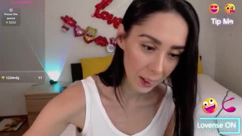 Ellis online show from 10-25-25, 06:32